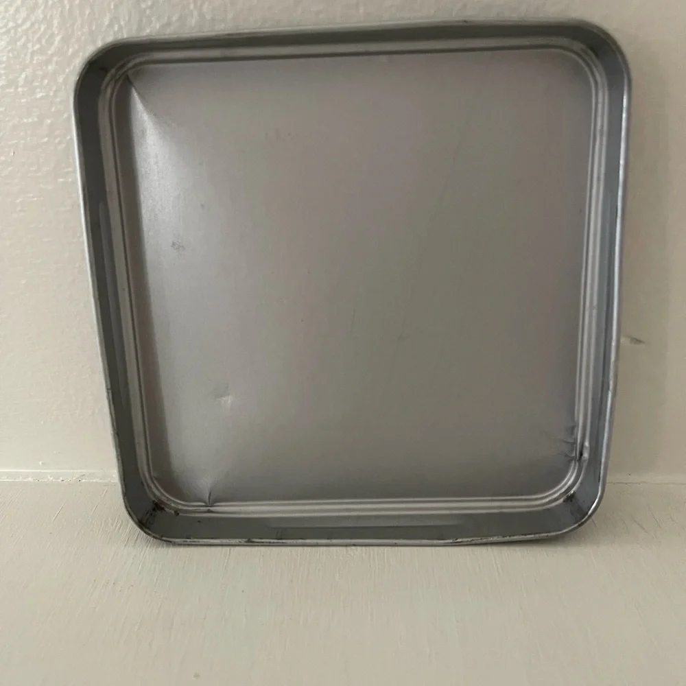 Nabisco Premium Saltine Cracker Tin - Picture 7 of 16